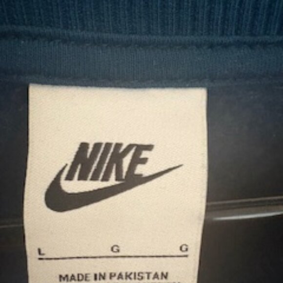 Nike Centre Swoosh Crewneck - Picture 2 of 2